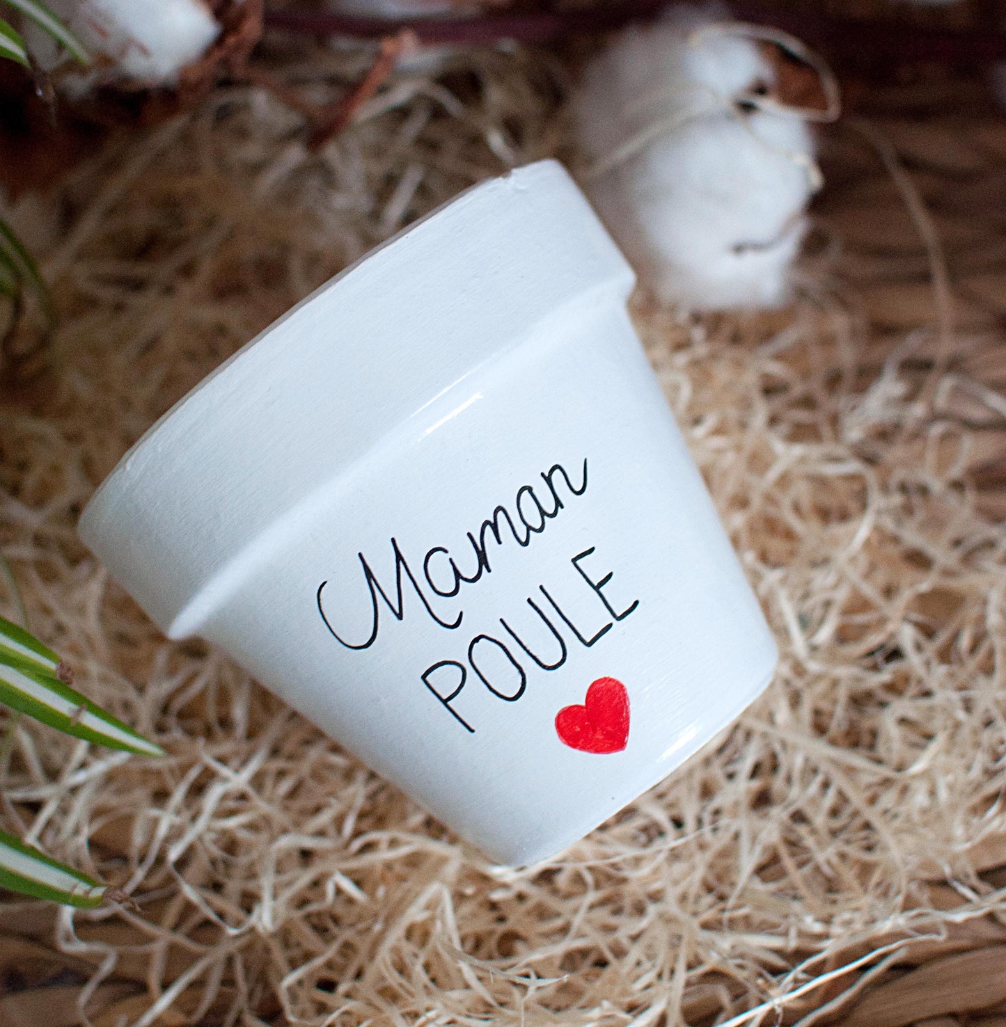 Pot de fleurs / cache pot en terre cuite : Maman poule