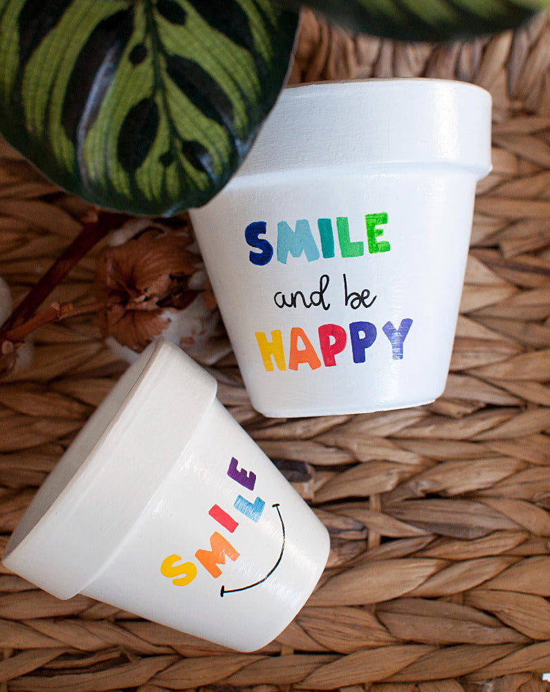 Cache pot / pot de fleurs personnalisé : "Smile and be happy"