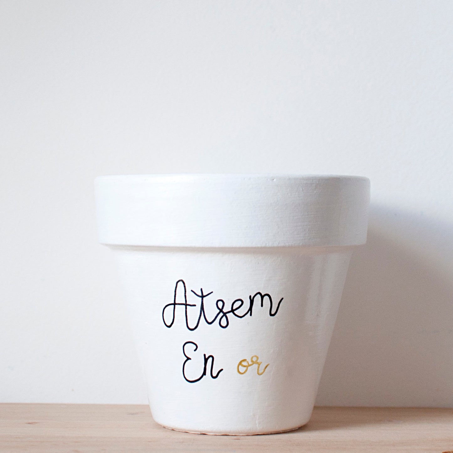 Cache pot / Pot en terre cuite personnalisé : Atsem en or / super Atsem