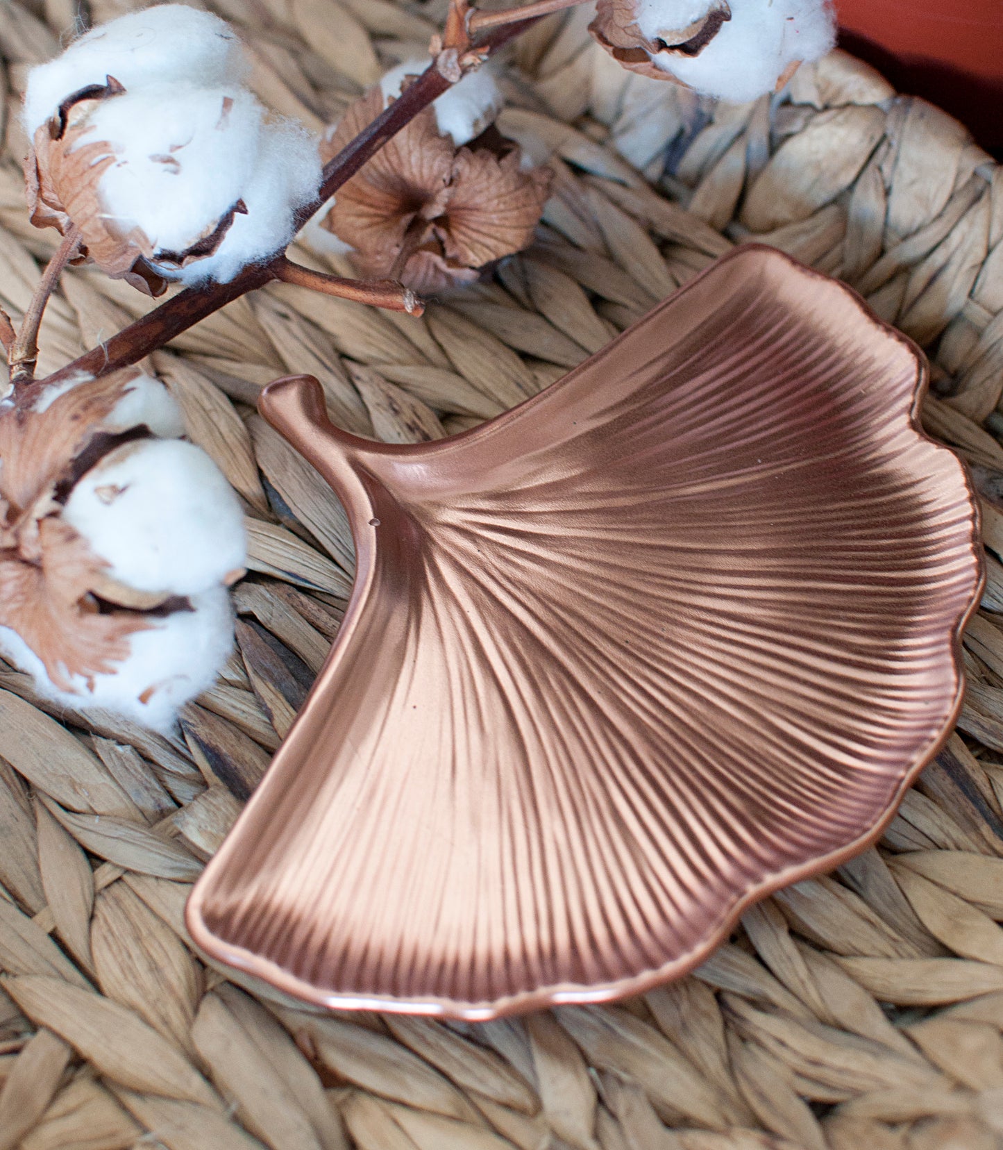 Plateau décoratif / vide poche en Jesmonite : Feuille de Ginkgo - Cuivré