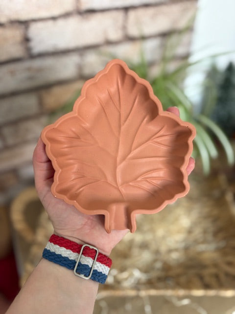 Plateau feuille en Jesmonite : Terra Cotta