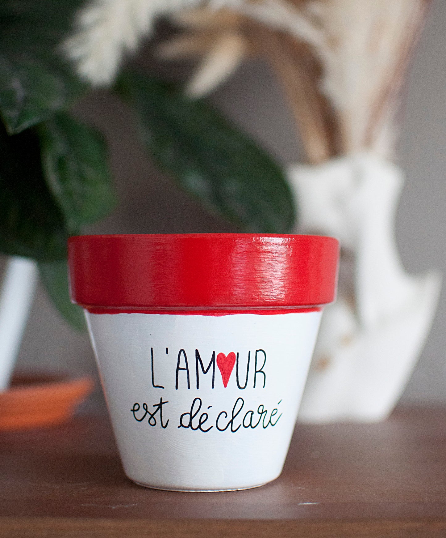 Cache pot / Pot en terre cuite : L'amour est déclaré