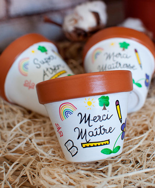 Cache pot / Pot en terre cuite personnalisé pour la  fin d’année scolaire : Merci Maitresse / Super Atsem /Super  AESH - Version bicolore