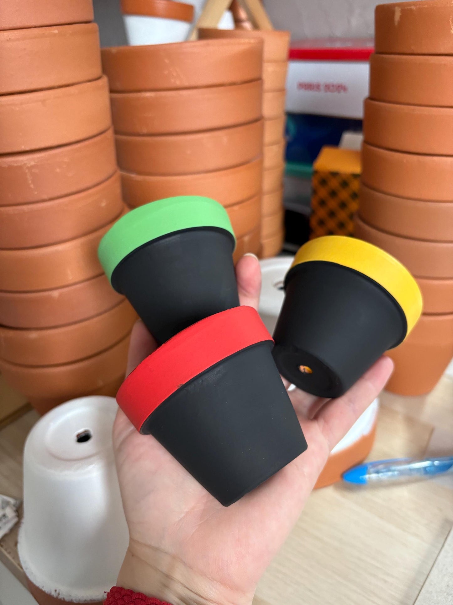 Cache pot / Pot en terre cuite :  bicolore / Ardoise