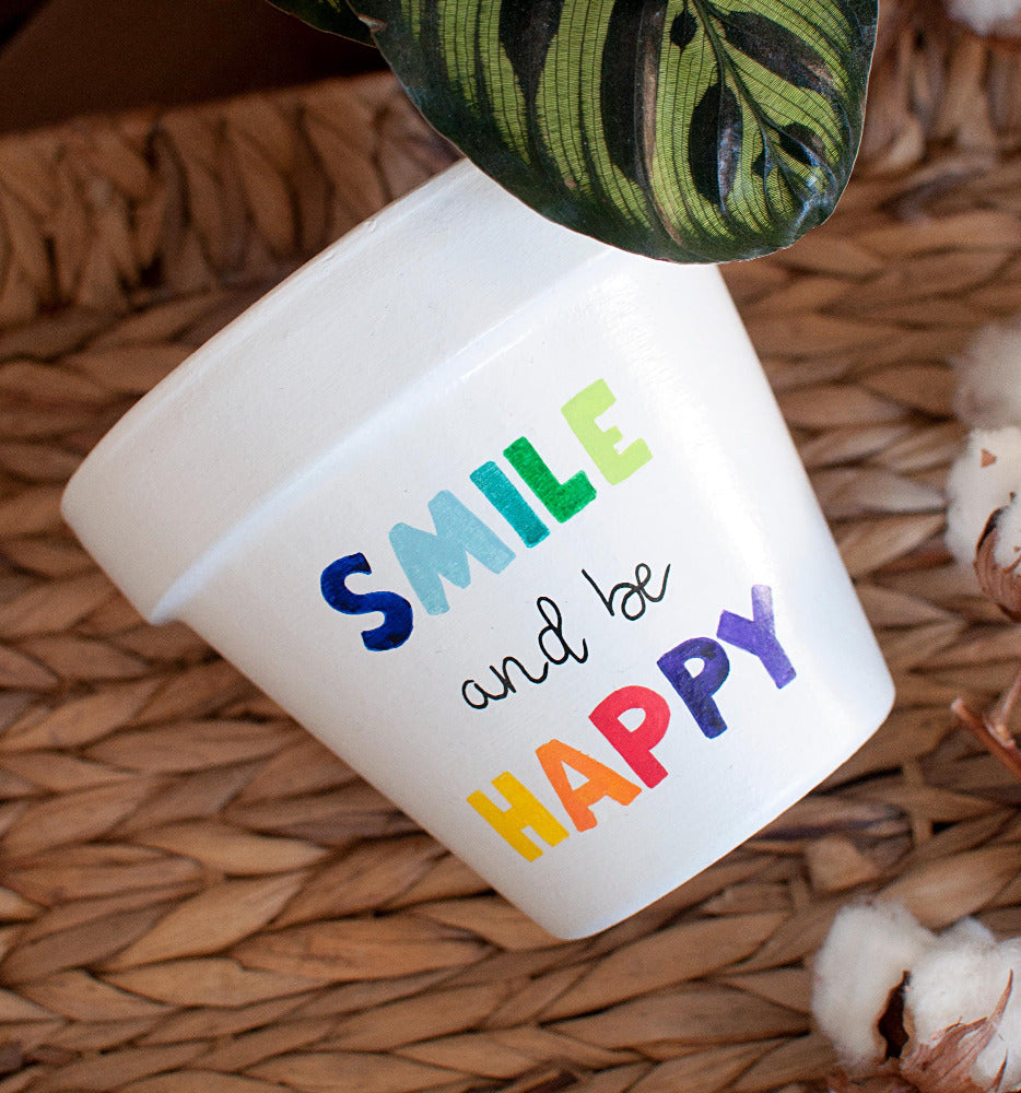 Cache pot / pot de fleurs personnalisé : "Smile and be happy"