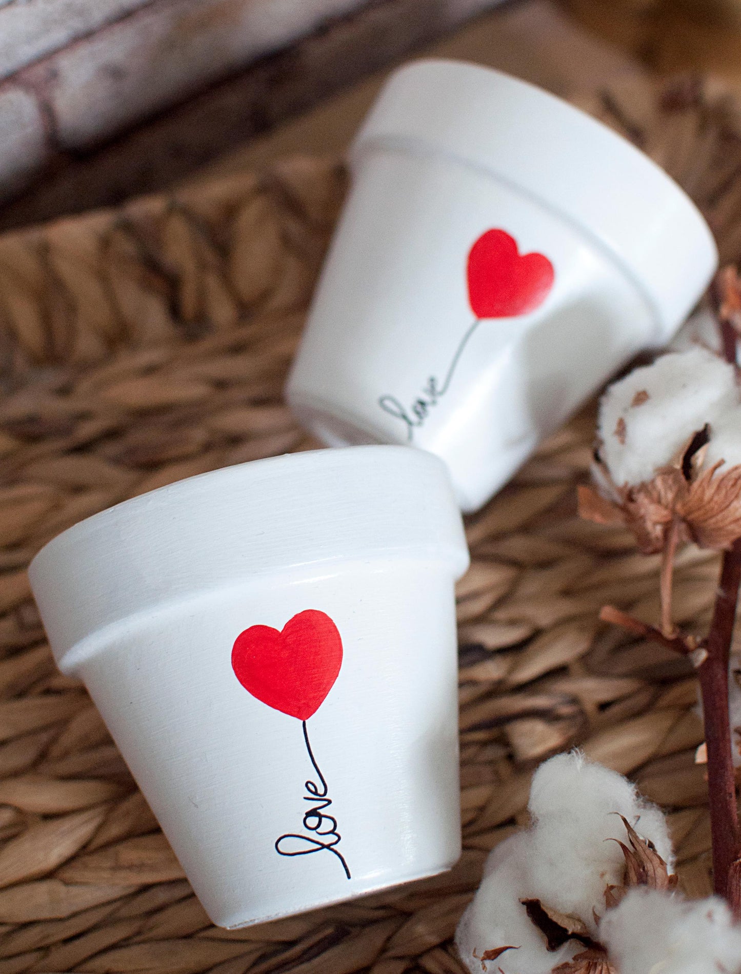 Cache pot / Pot en terre cuite : Ballon Love [Amour / Love / Cadeau]