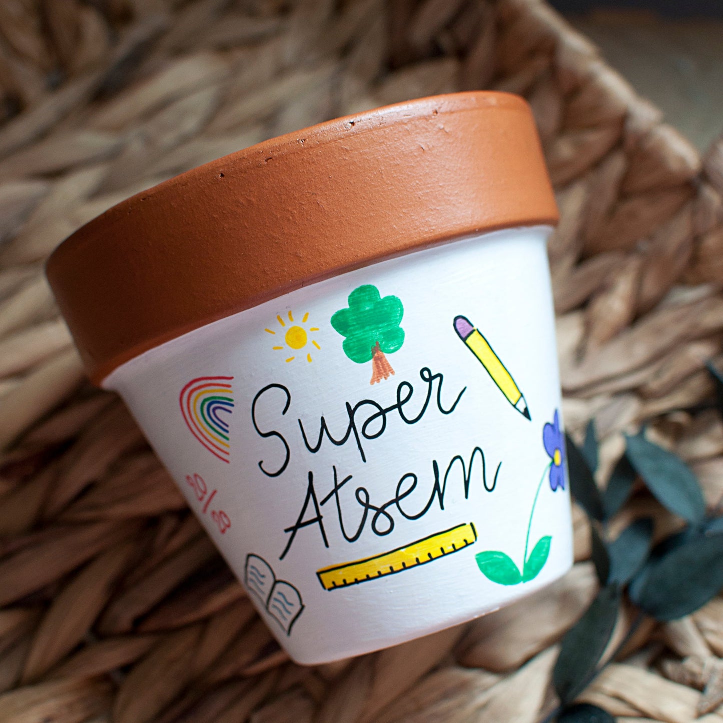 Cache pot / Pot en terre cuite personnalisé pour la  fin d’année scolaire : Merci Maitresse / Super Atsem /Super  AESH - Version bicolore