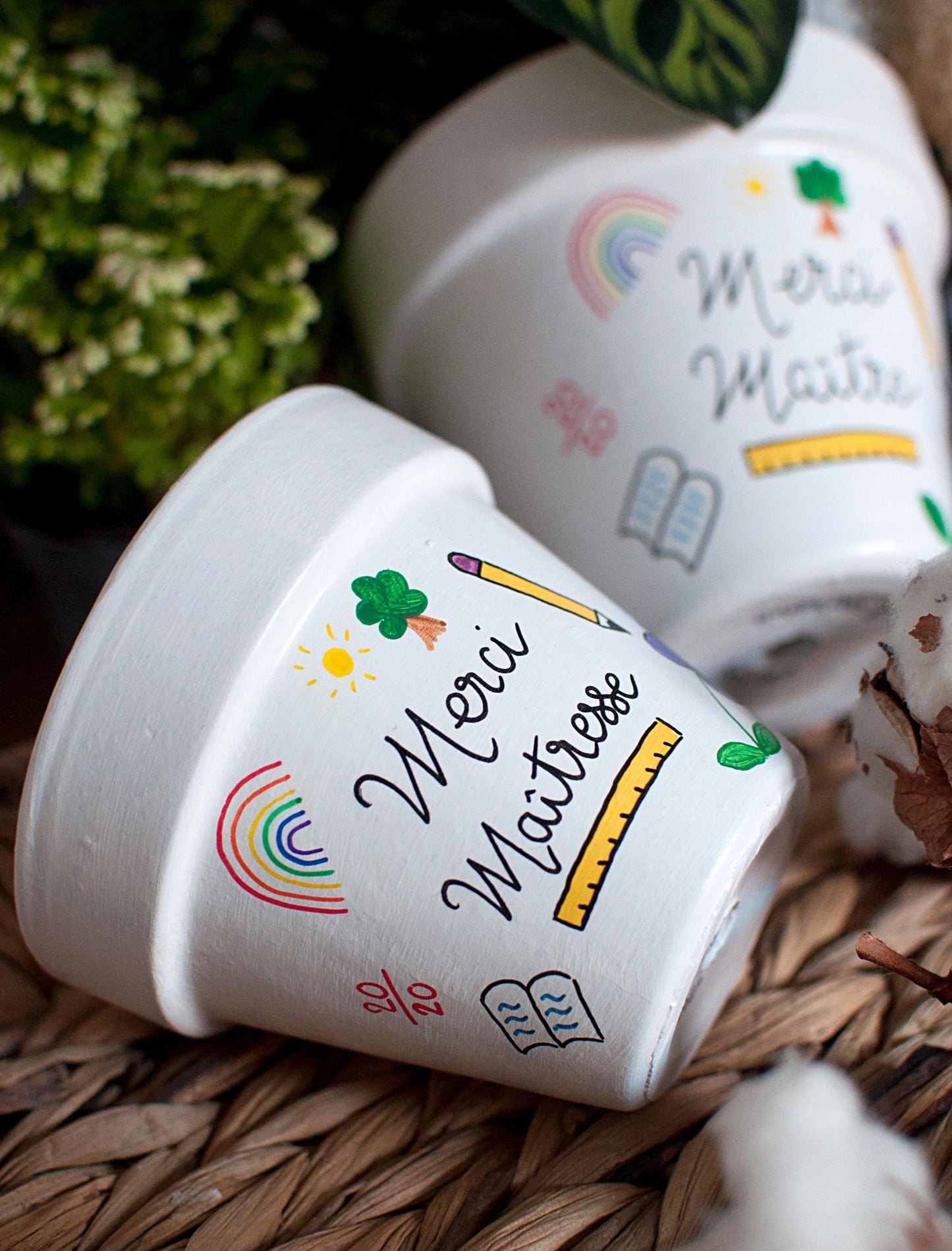 Cache pot / Pot en terre cuite personnalisé pour la fin d’année scolaire : Merci Maitresse /  Super Atsem / Super AESH [Cadeau maîtresse]