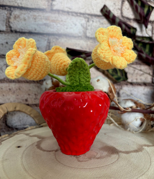 Vase Fraise + fleurs en crochet