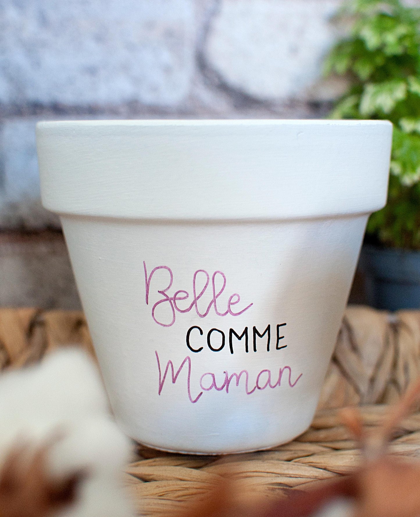 Cache pot / Pot de fleurs en terre cuite personnalisé  : Belle comme maman [Cadeau fête des mères / cadeau maman / bonne fête maman]