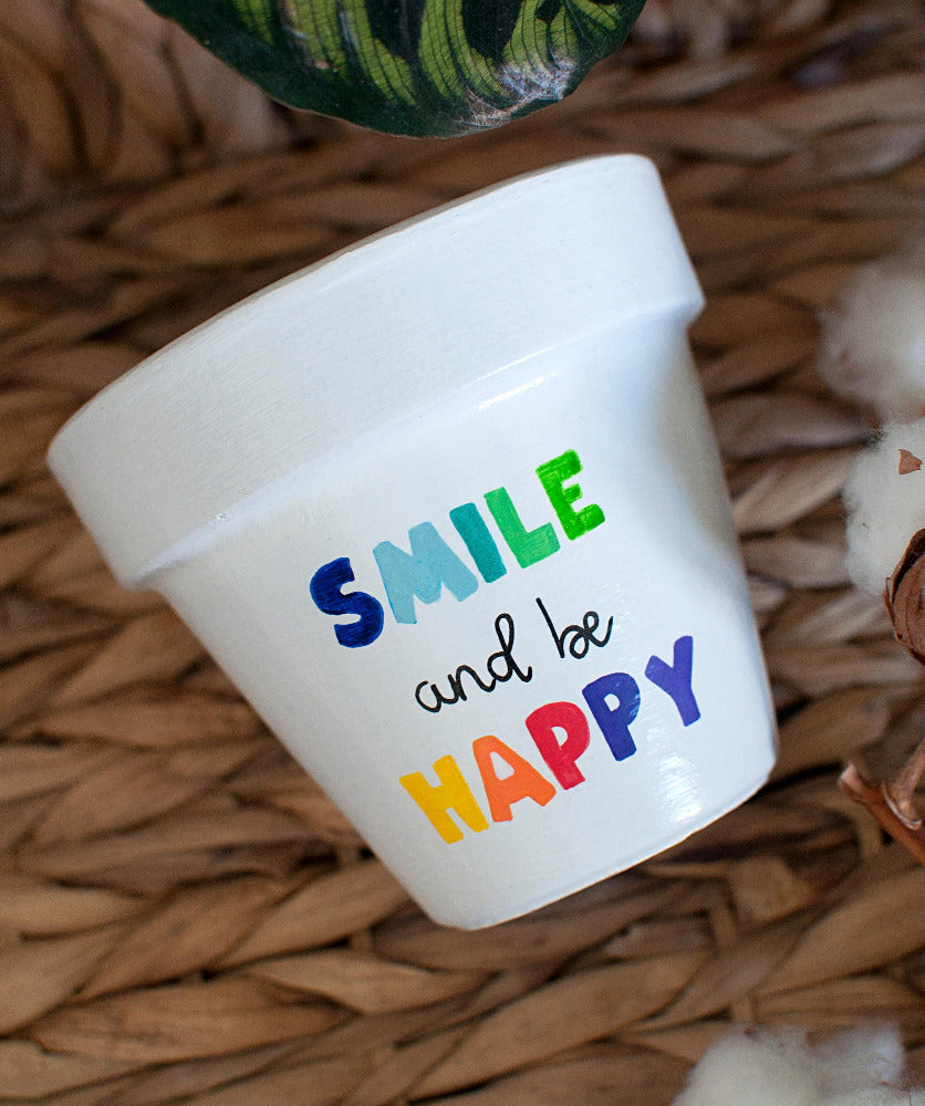 Cache pot / pot de fleurs personnalisé : "Smile and be happy"